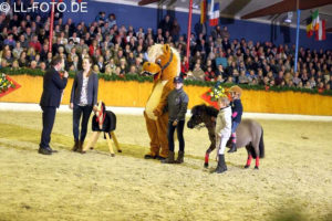 "Pferde für unsere Kinder e.V." zu Gast bei der Hengstschau des Hof Sosath in Vechta