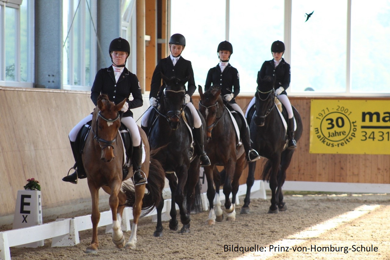 Prinz-von-Homburg-Schule - Bundesvierkampf 2018 - Leo-Alexander Weiffenbach, Laura Taebling, Malin Hellwig und Clara Gaebert (II)