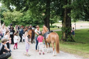 2019-06-22 PfuKeV Eltern-Kind-Tag DM Schwaiganger Oliver_Fiegel - Ponyreiten