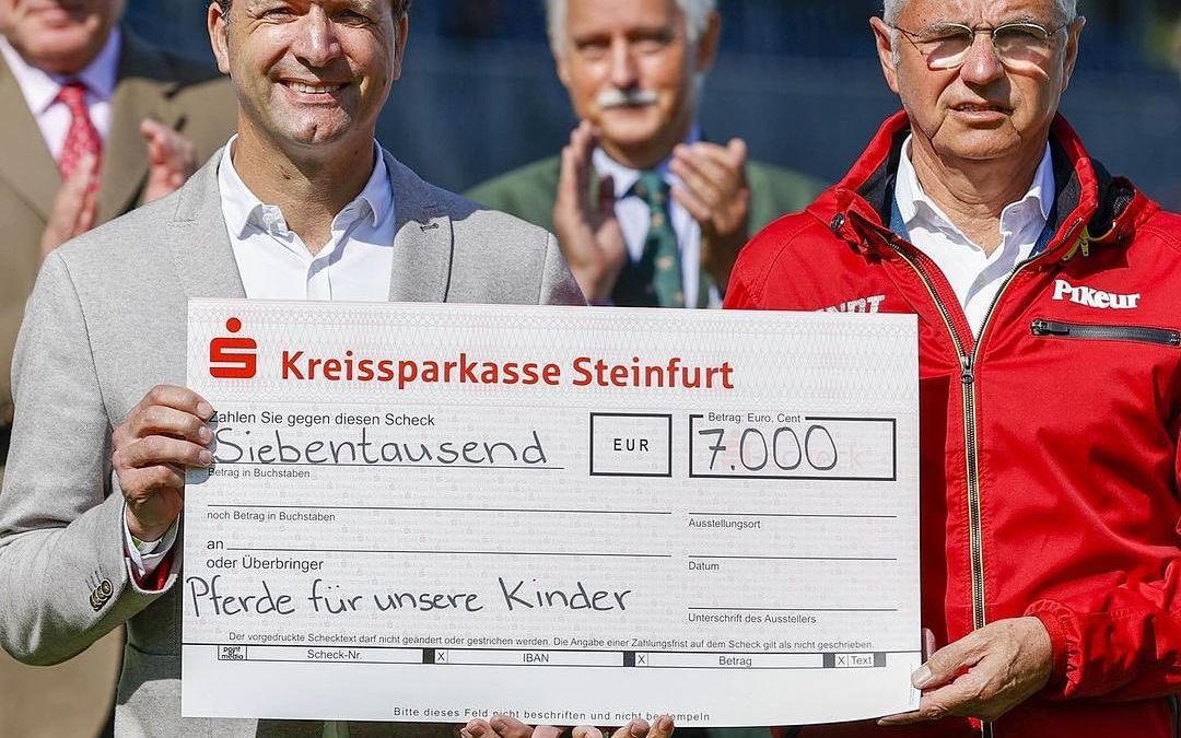 Deutsches Springreiter-Team spendet 7000 Euro